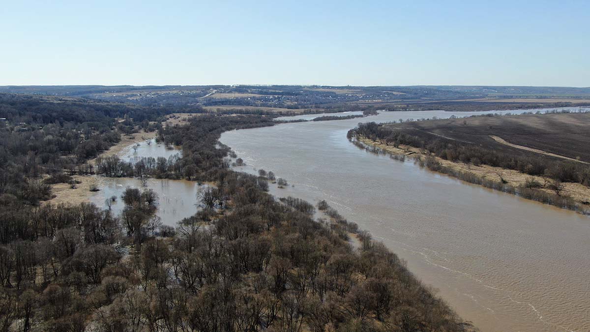 Уровень воды в Урале у Оренбурга резко поднялся до 914 сантиметров |  09.04.2024 | Москва - БезФормата