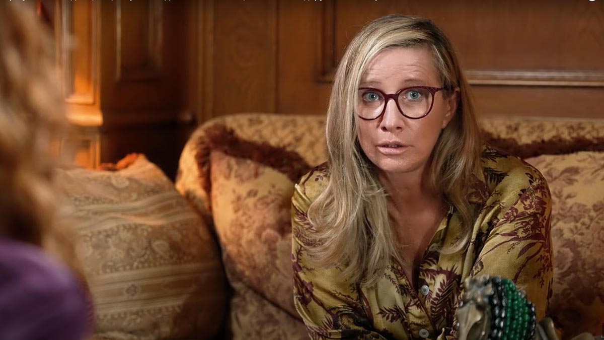 Блогера Белоцерковскую заочно приговорили к девяти годам колонии