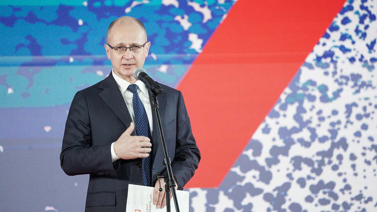 Кириенко поддержал создание детских театров при школах в России