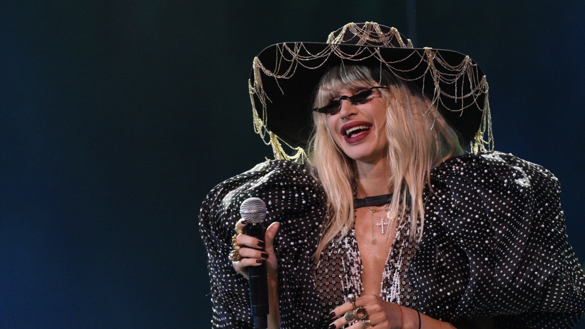 Светлане Лободе и Монатику запретили въезд в Россию на 50 лет