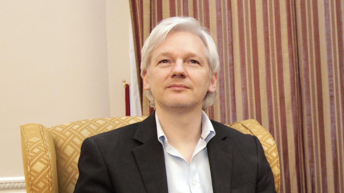 Глава МВД Британии одобрила экстрадицию Ассанжа в США