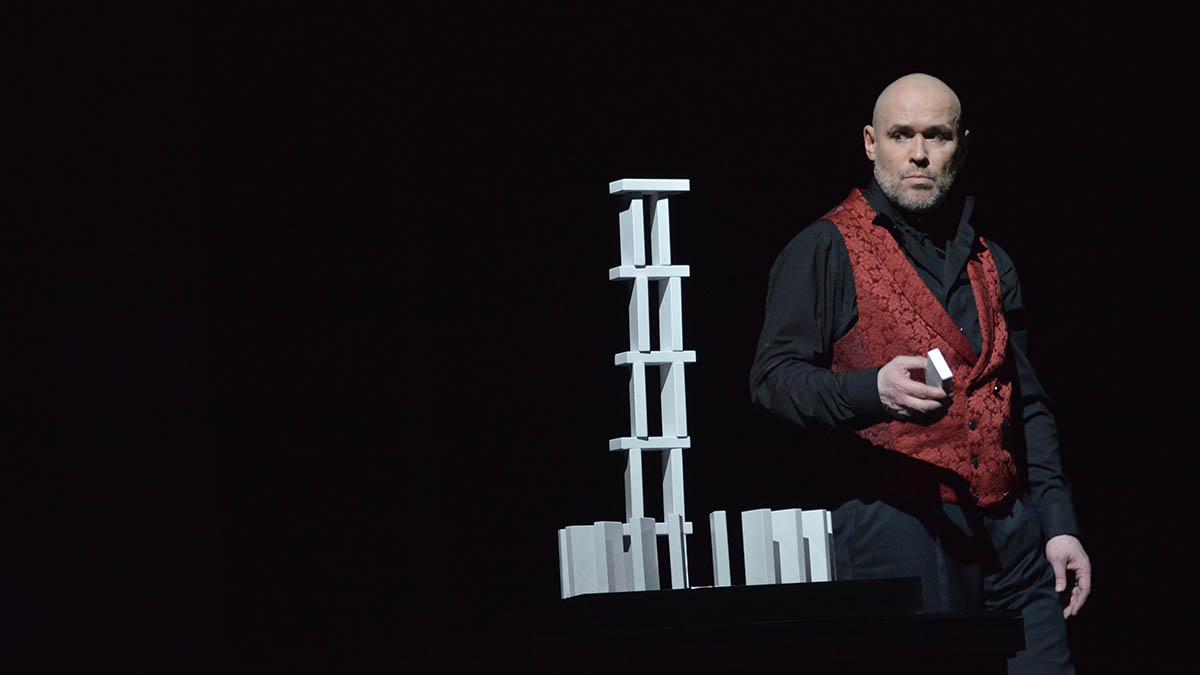 «Мосфильм разрушил мою семью»: Аверин рассказал о проблемах в общении с родителями