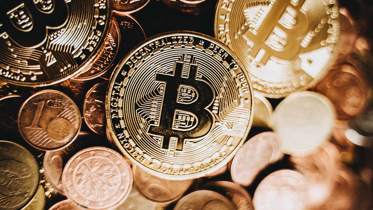 Майнинг и блокчейн: как работают криптовалюты