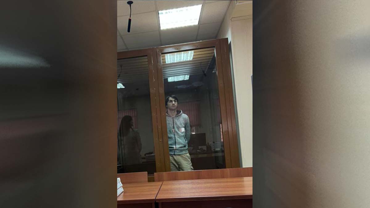 Мужчину осудили на полтора года за избиение полицейского