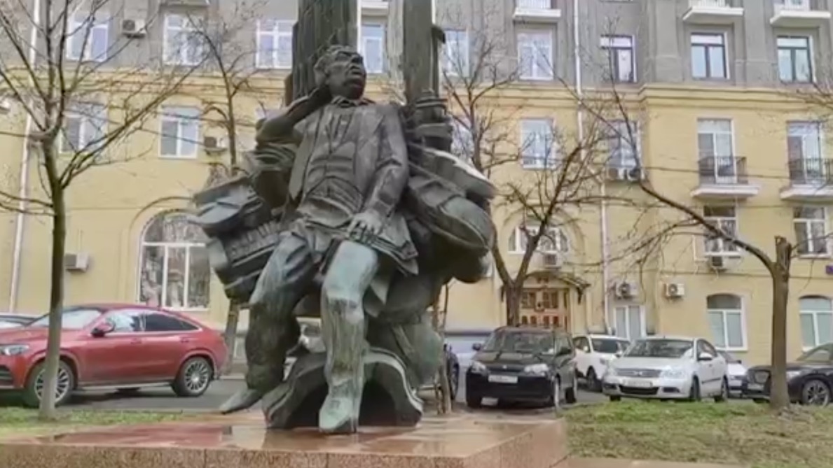 Скверы Арама Хачатуряна и Мстислава Ростроповича обновят в Москве