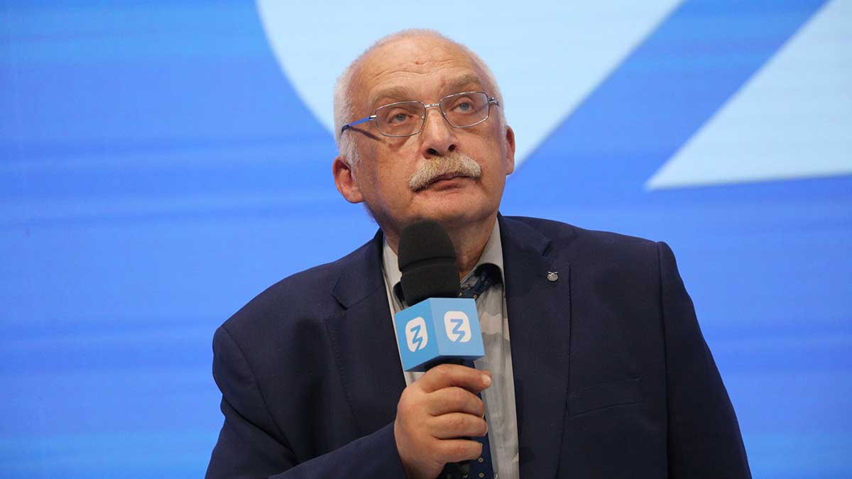 Друзь проводит игры «Что? Где? Когда?» и зарабатывает до миллиона рублей за вечер