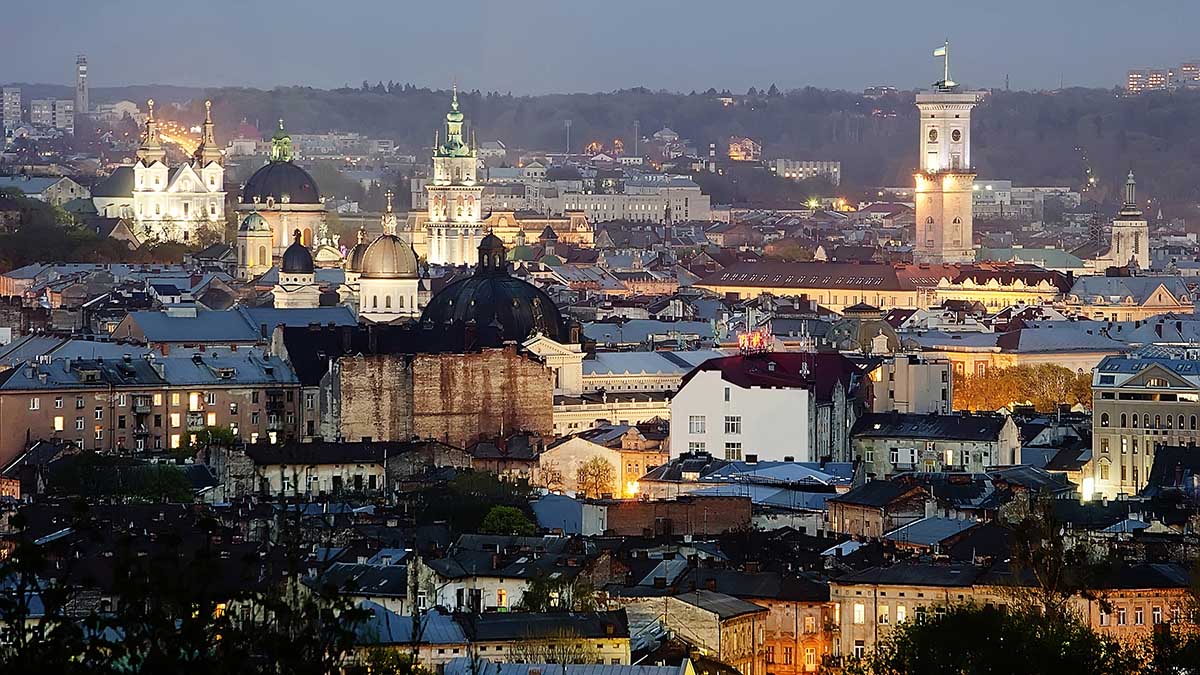 Экс-советник Кучмы: Крупные города Украины могут остаться без света и воды