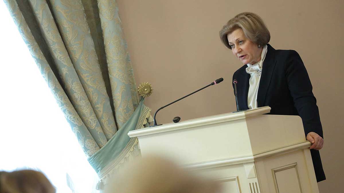 Попова допустила появление новых штаммов коронавируса в России