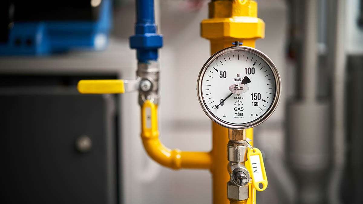 Начались работы по реконструкции Голутвинского подводного газопровода