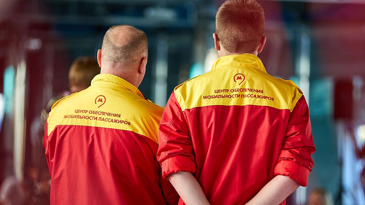 Инспекторы ЦОМП будут дежурить на станциях столичного метро в новогоднюю ночь