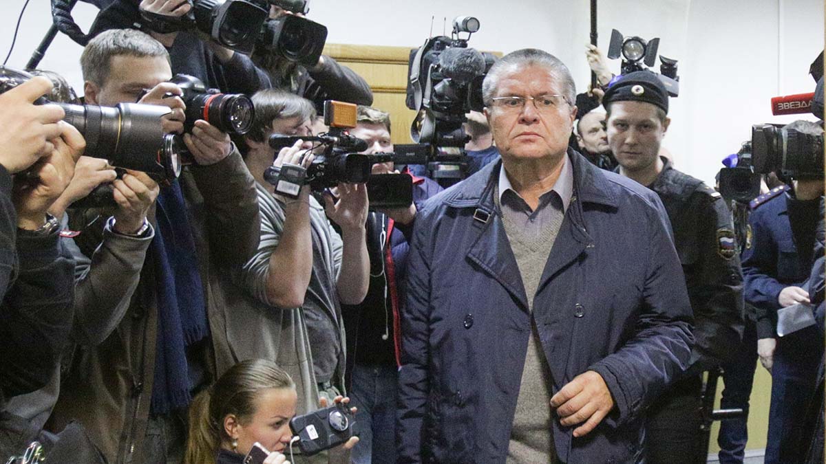 Экс-министр Улюкаев просит снять судимость: зачем он это делает, за что сидел и как теперь живет