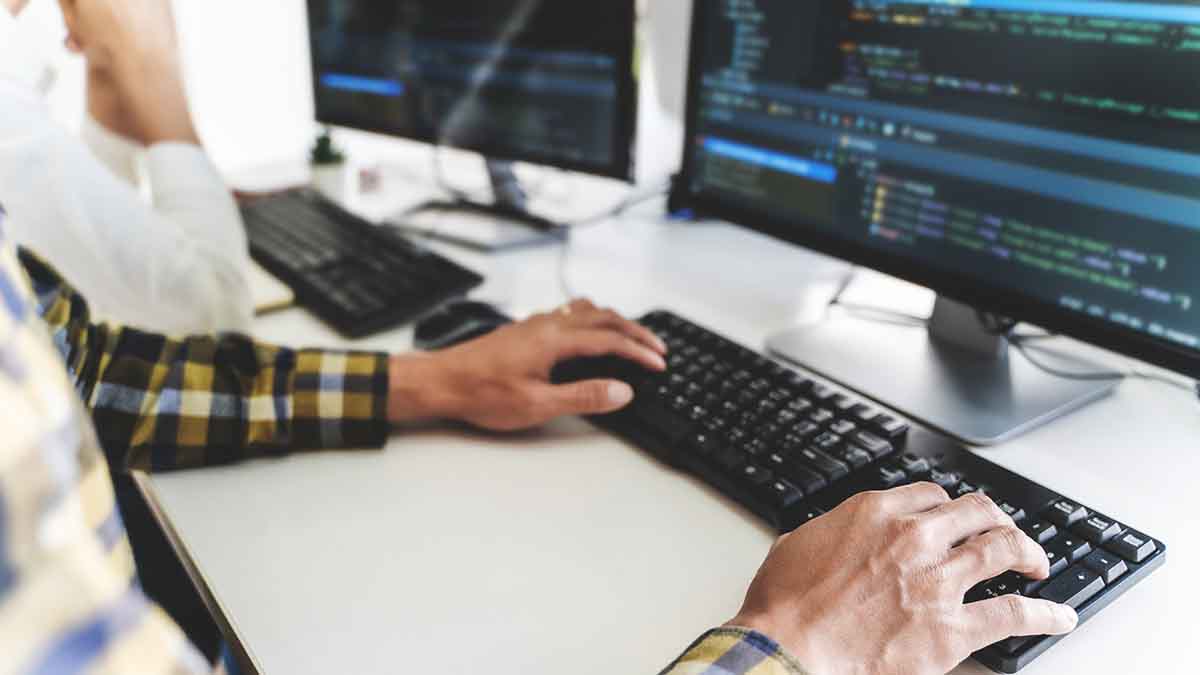 Минтруд утвердил список из 149 профессий для альтернативной службы