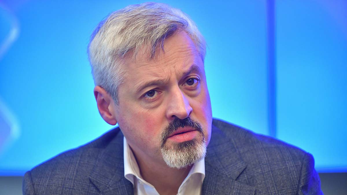 Примаков заявил, что нельзя отнять Русские дома по резолюции ООН о репарациях