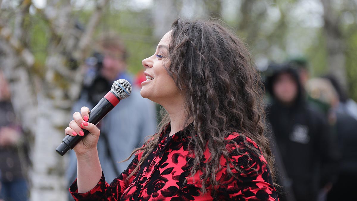 «Кто эта раздувшаяся женщина?»: Наташу Королеву уличили в бесконтрольном наборе веса