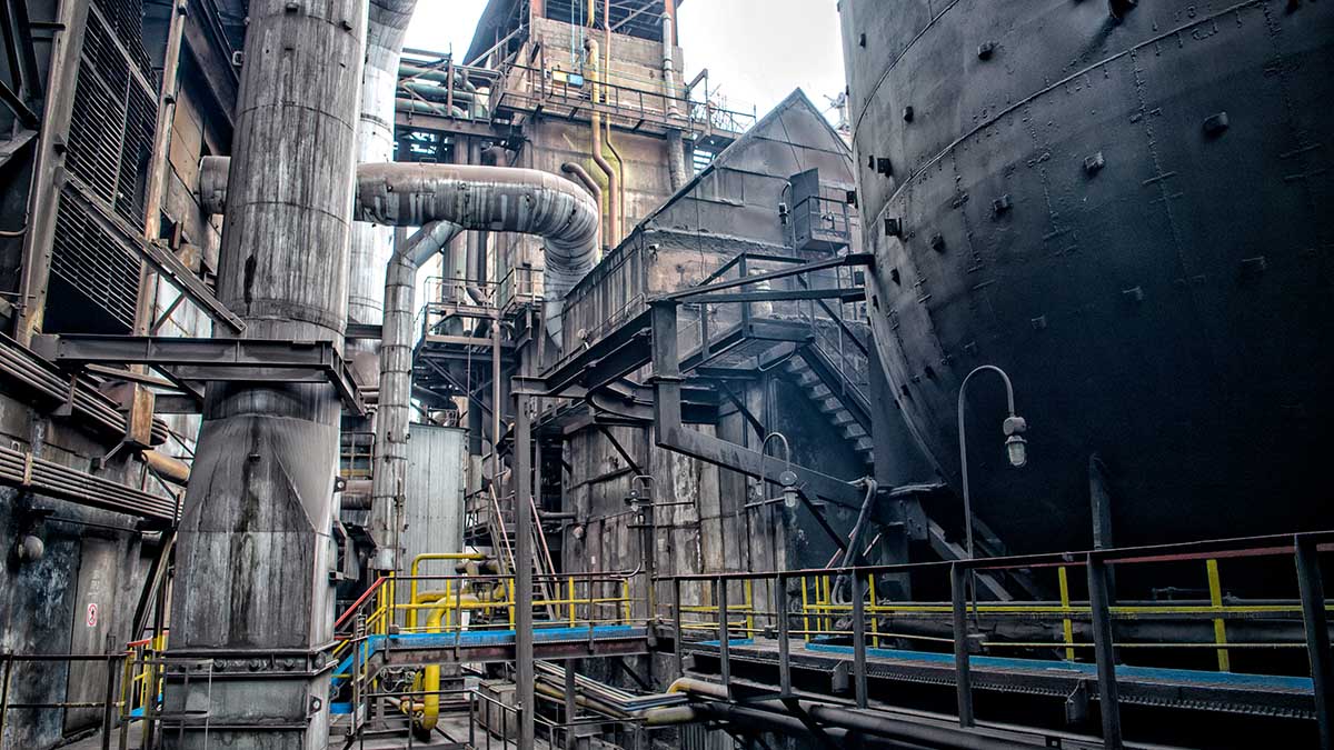 На «Азовстали» нашли заминированный фургон с телами украинских военных