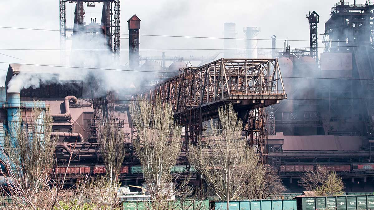 Сотрудники СК РФ обнаружили на «Азовстали» иностранное оружие