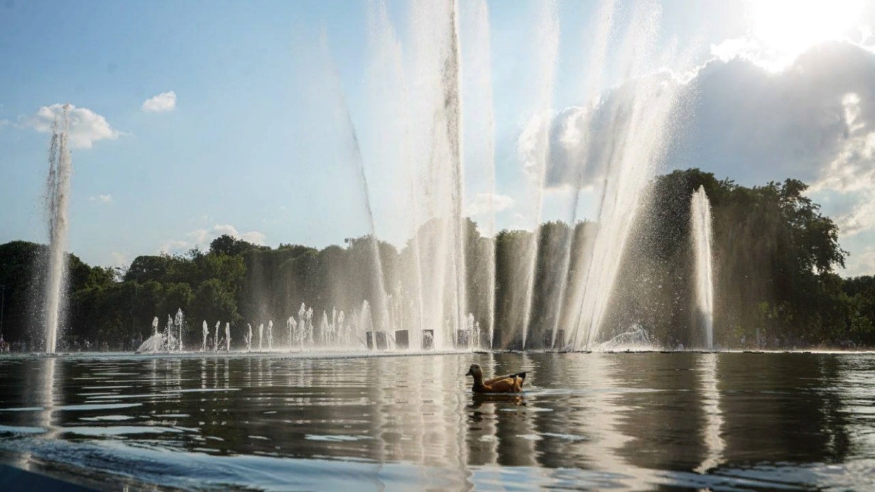 Светомузыкальный фонтан в Парке Горького будет работать в праздничном режиме в День Победы