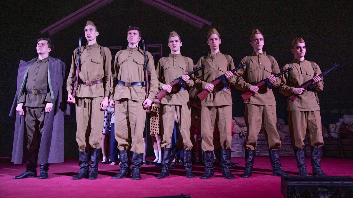 Школьники представили в Музее Победы спектакль по фронтовым письмам