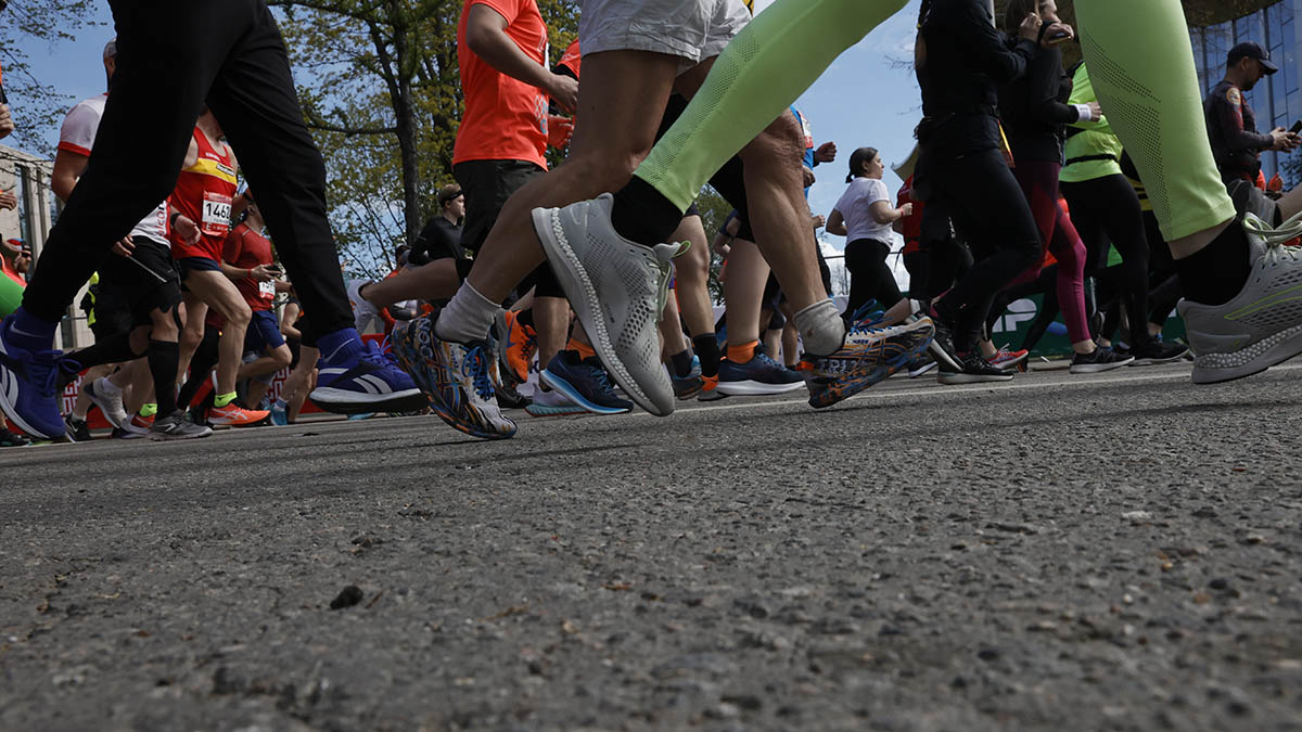 Забег «Апрель» открыл беговой сезон в Москве