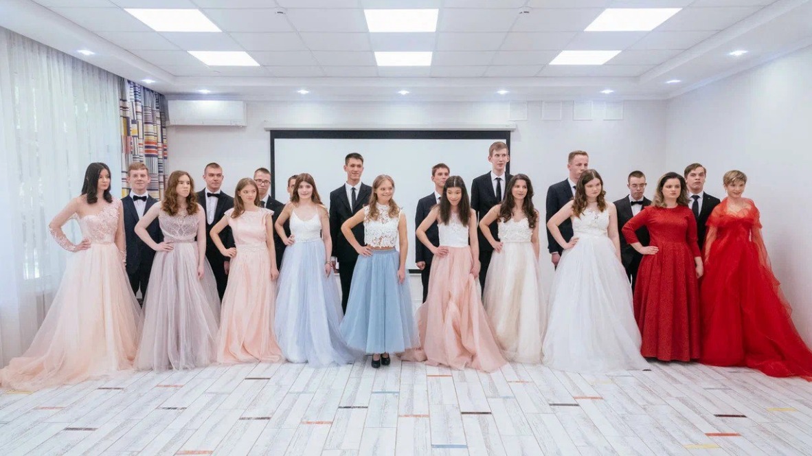 Школа леди и джентльменов открылась в столичном Центре сопровождаемого проживания 