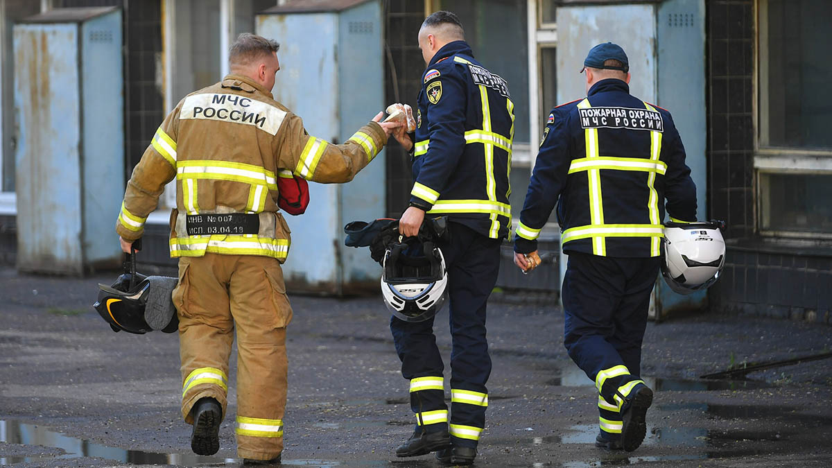 Пожар в трех квартирах в Рязанском районе столицы потушили