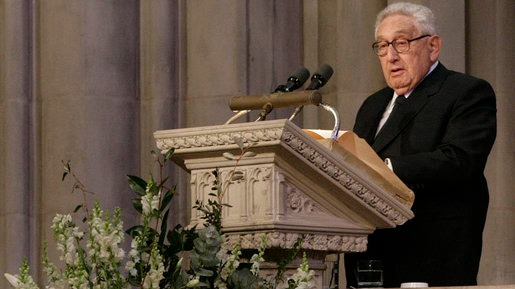 Киссинджер назвал нейтральный статус Украины идеальным решением конфликта