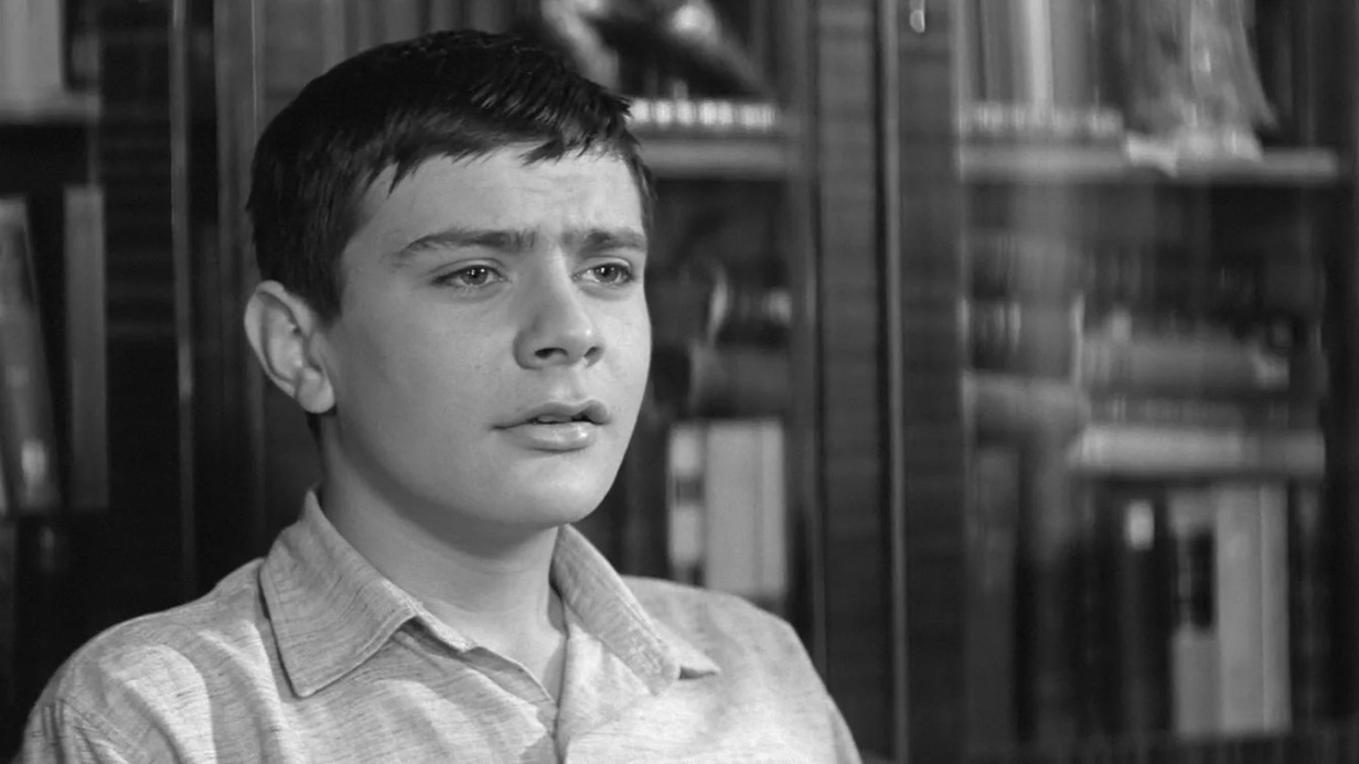 Минкульт анонсировал повторный прокат фильма Данелии «Я шагаю по Москве»