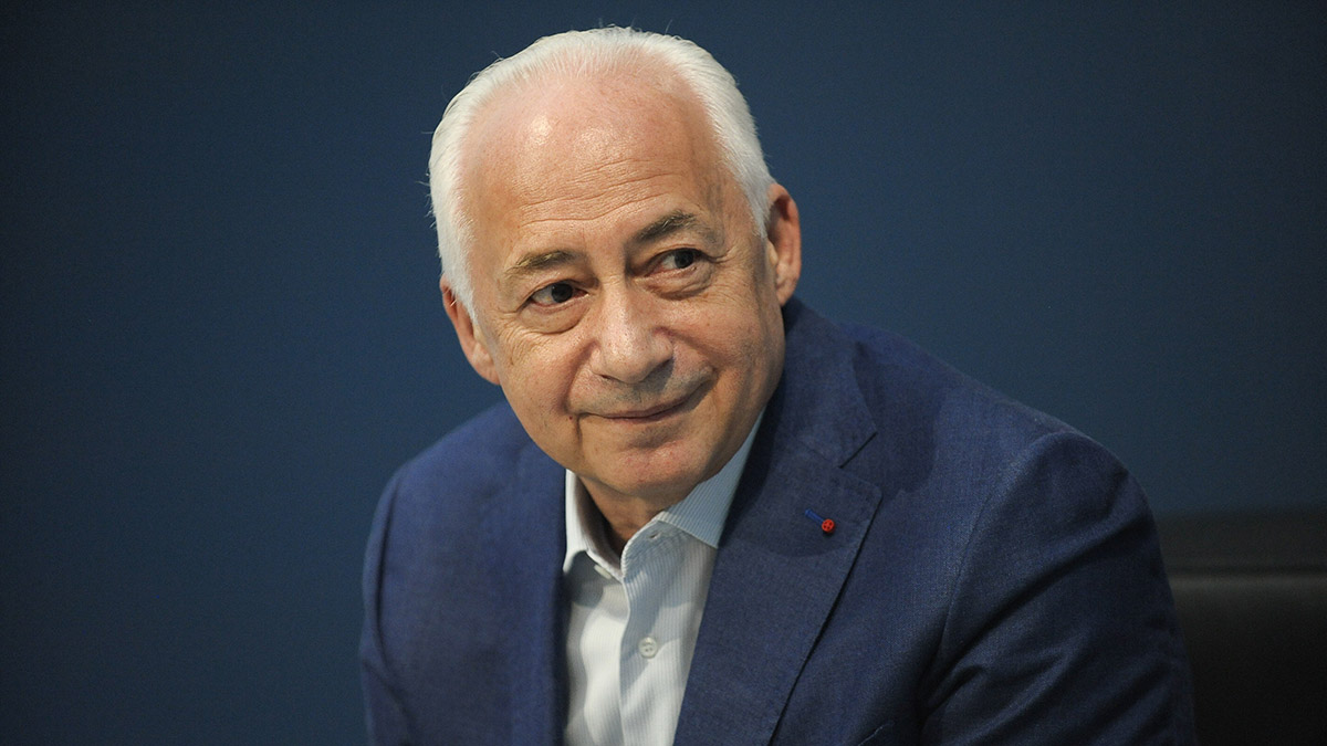 Сергей Собянин поздравил с днем рождения Владимира Спивакова