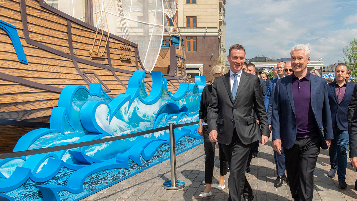 Собянин посетил самую крупную площадку «Рыбной недели» в Москве