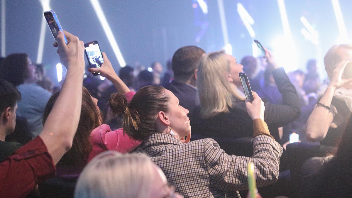 Зима будет жаркой: топ-5 премьер декабря в Москве, которые нельзя пропустить