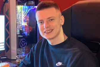 Блогер Mellstroy попал в аварию