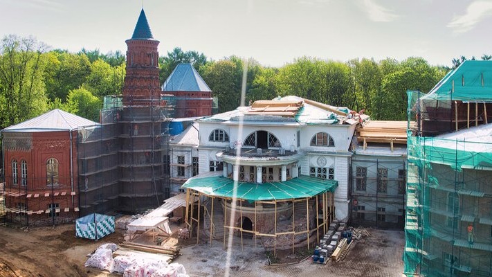 Специалисты приступили к реставрации главного дома усадьбы парка «Покровское-Стрешнево»