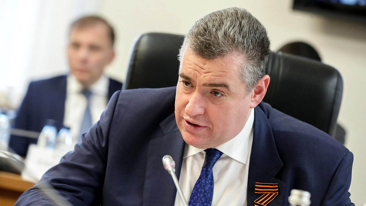 Слуцкий прокомментировал передачу кассетных боеприпасов Киеву: РФ неминуемо ответит