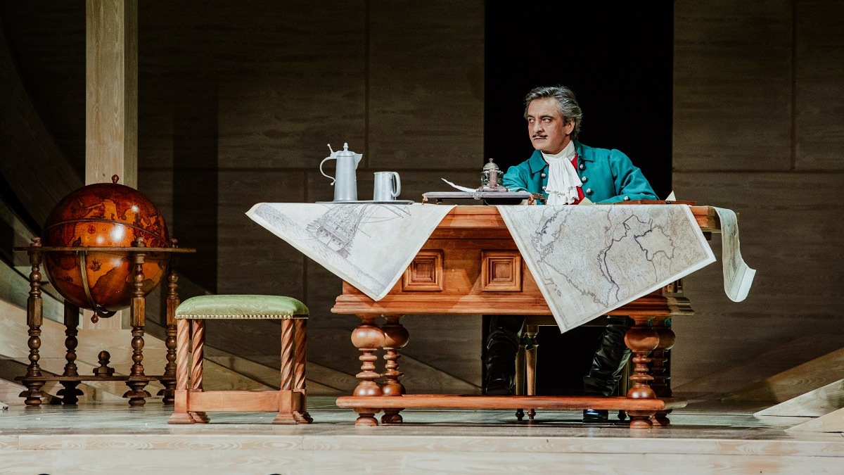 Малый театр покажет фрагмент спектакля «Петр I» в «Аптекарском огороде» 12 июня