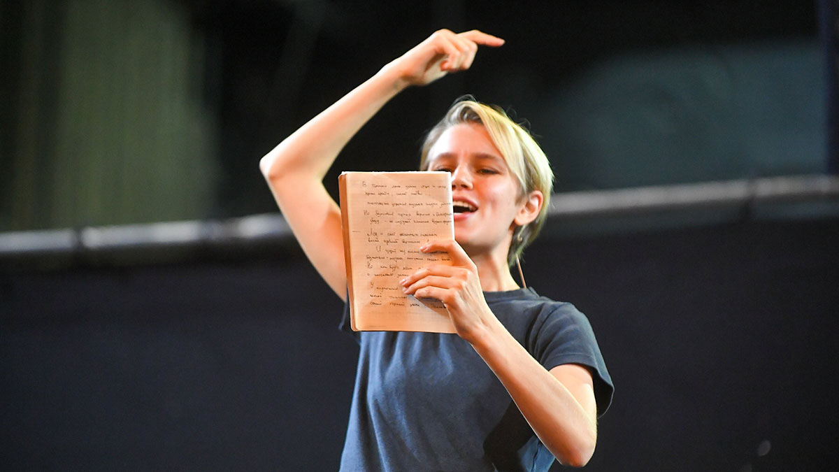 Экс-жену Смольянинова Мельникову затравили в Сети после его высказываний