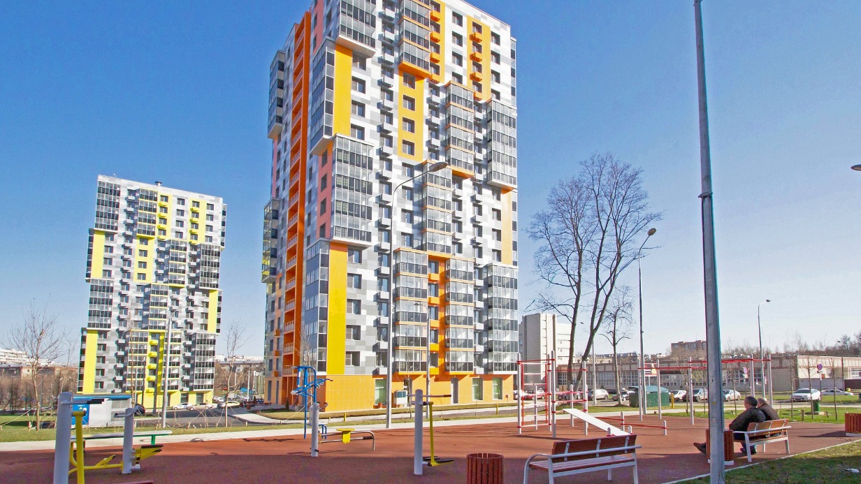 Дом-«тетрис» на улице Дмитрия Ульянова, 45