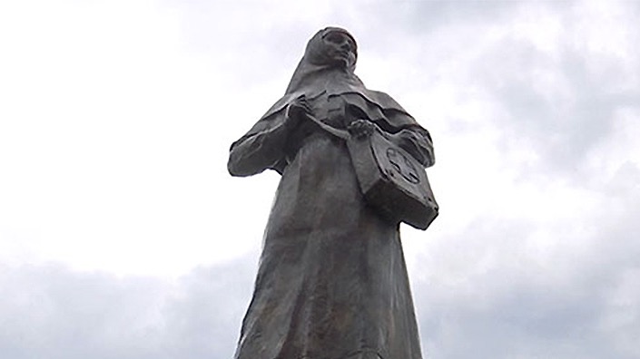 Памятник медсестре времен Крымской войны открыли в Москве