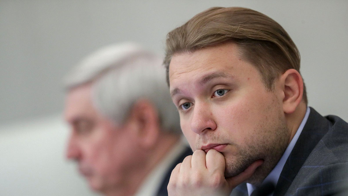 Вице-спикер Госдумы Чернышов предложил ввести «Часы мужества» в школах