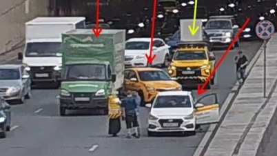 Три автомобиля столкнулись в Лефортовском тоннеле