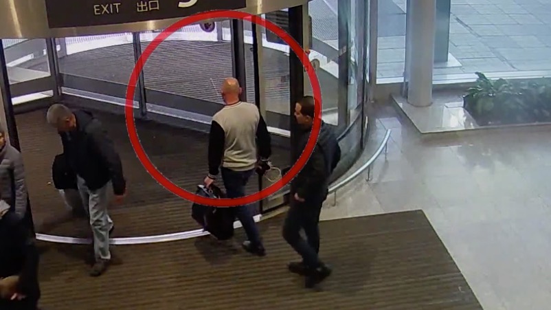 Почти 250 тысяч рублей украли у пассажира в аэропорту Домодедово