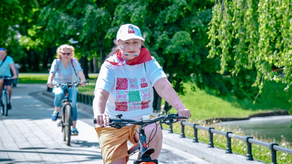 Участница проекта «Московское долголетие» посоревновалась с внучкой за количество наград