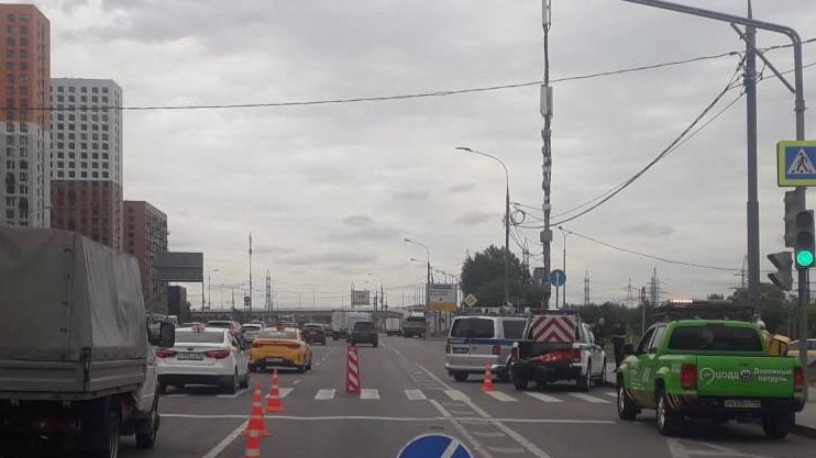 Три человека пострадали в ДТП с участием такси на Боровском шоссе