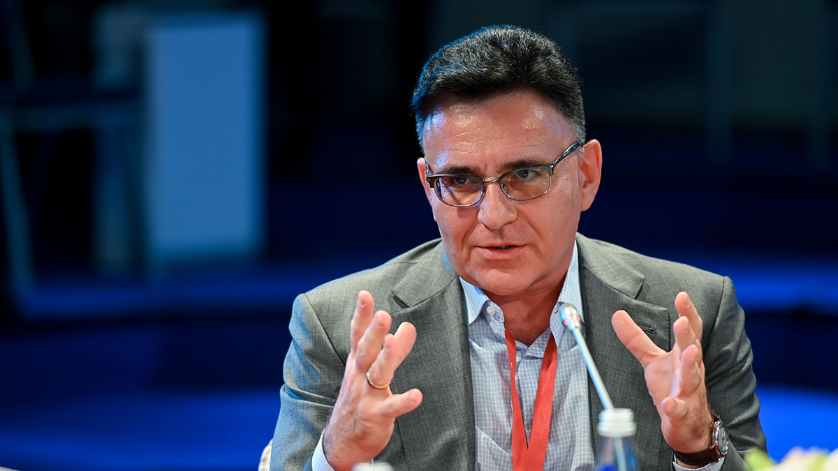 Холдинг «Газпром-Медиа» досрочно продлил контракт Жарову до 2026 года