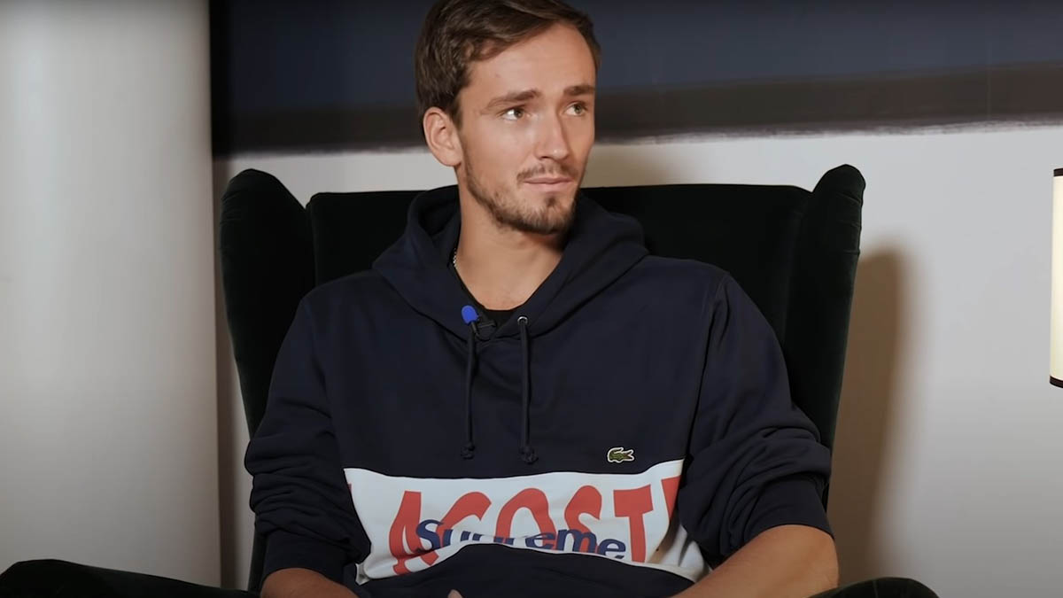 Даниил Медведев застрял в Дубае после теннисного турнира из-за обстрелов Ирана