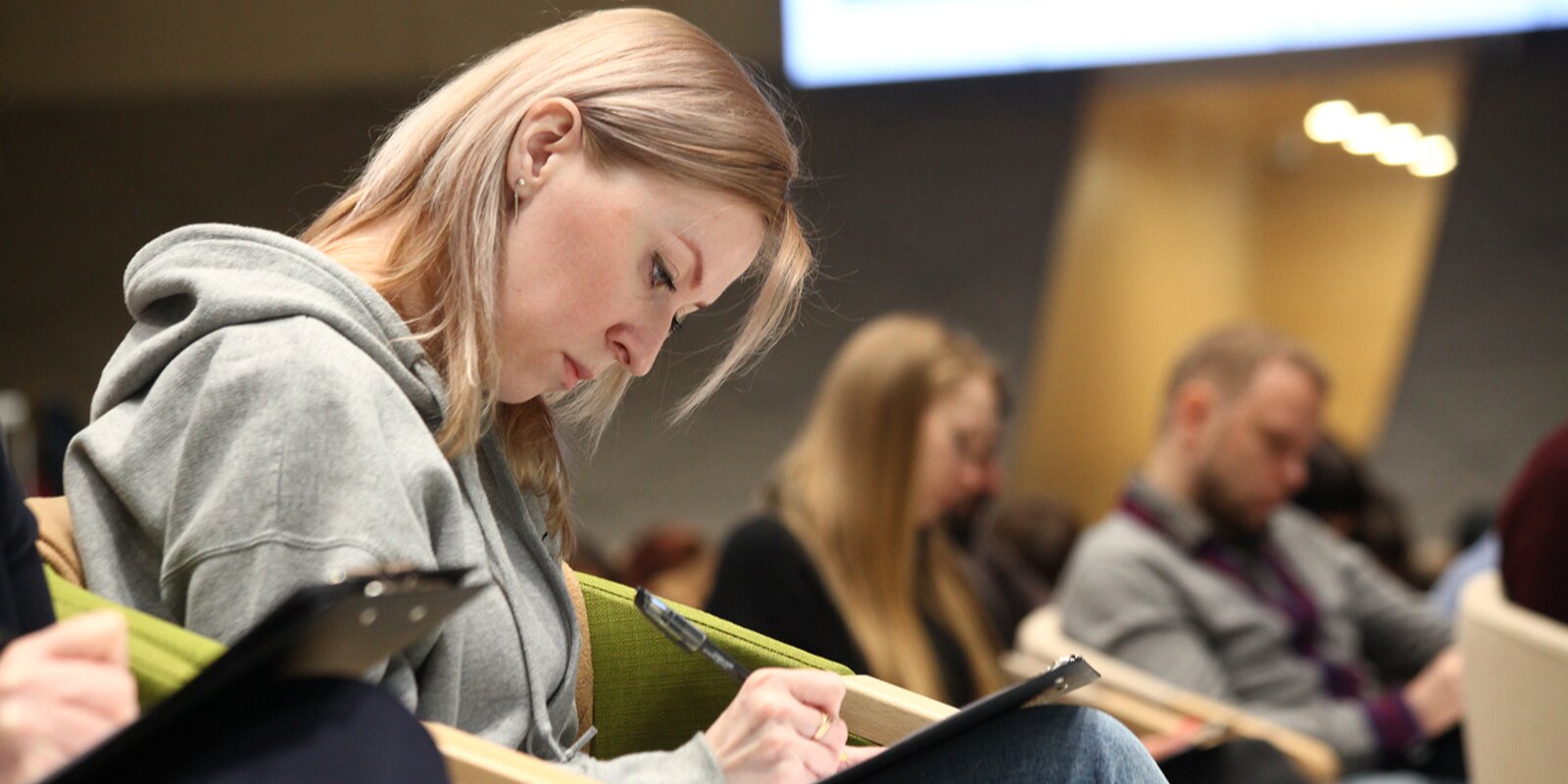 Свыше 15 тысяч человек поучаствовали в обучающих мероприятиях по земельно-имущественным вопросам