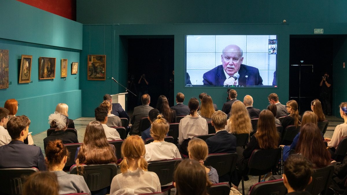 Телемост с участием комплекса «Брестская крепость — Герой» прошел в Музее Победы