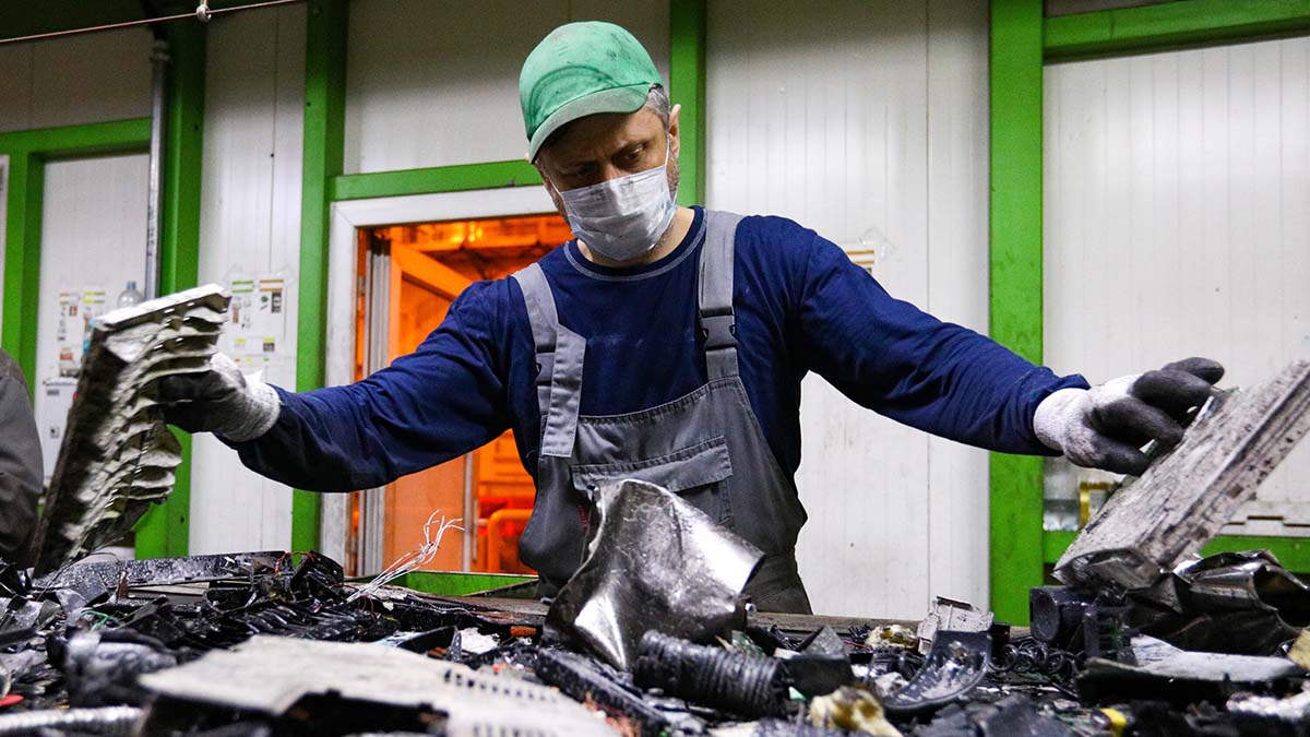 Москвичам рассказали, где применяют сданный сервису «Вывоз ненужных вещей» металл