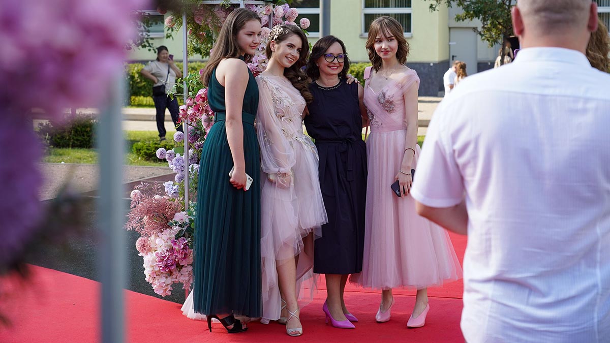 Каждый восьмой выпускник в Москве получил медаль «За особые успехи в обучении»