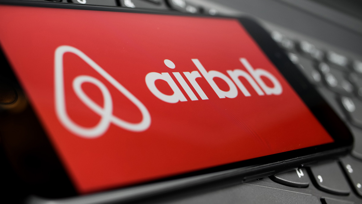 Сервис аренды жилья Airbnb оштрафован за отказ локализовать данные граждан РФ