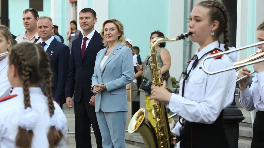 Сенатор Святенко: Знакомство с памятными местами Москвы должно стать частью патриотического воспитания